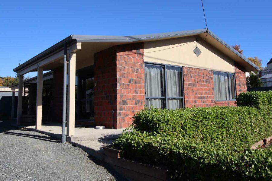 Lawrence Townhouse – 18A